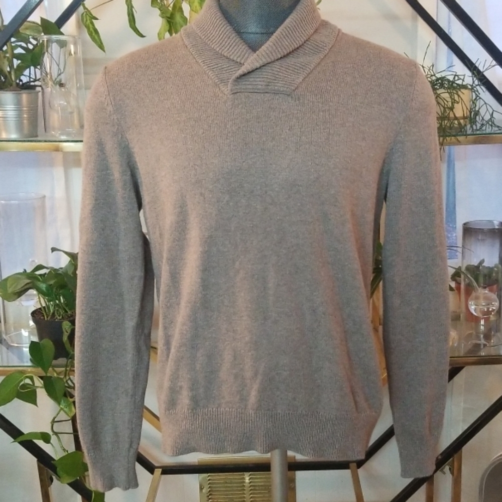 Banana Republic Men's taupe Sweater
